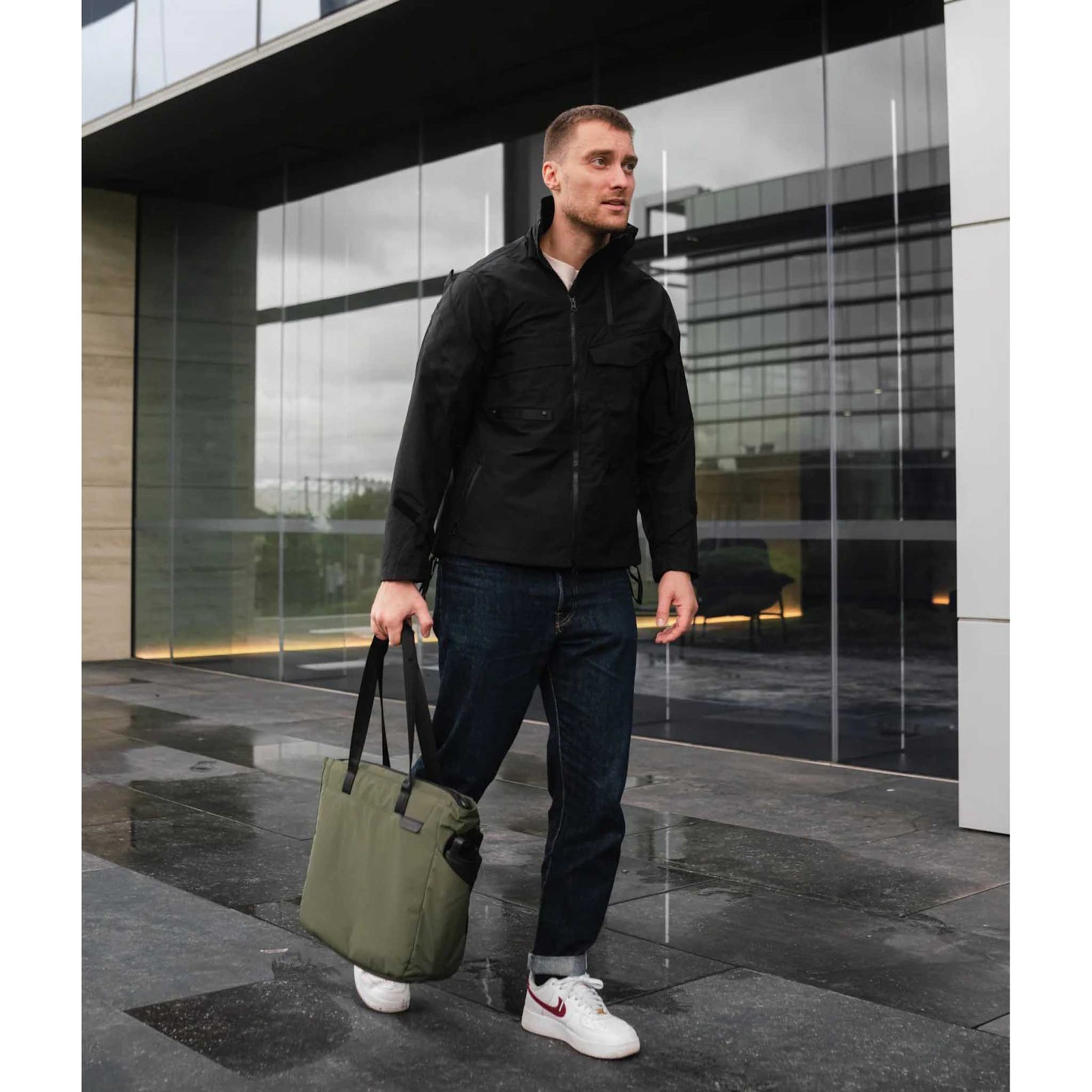 Metro Tote Alpaka AA010500518 Tote Bags One Size / Green | Axoflux 210D