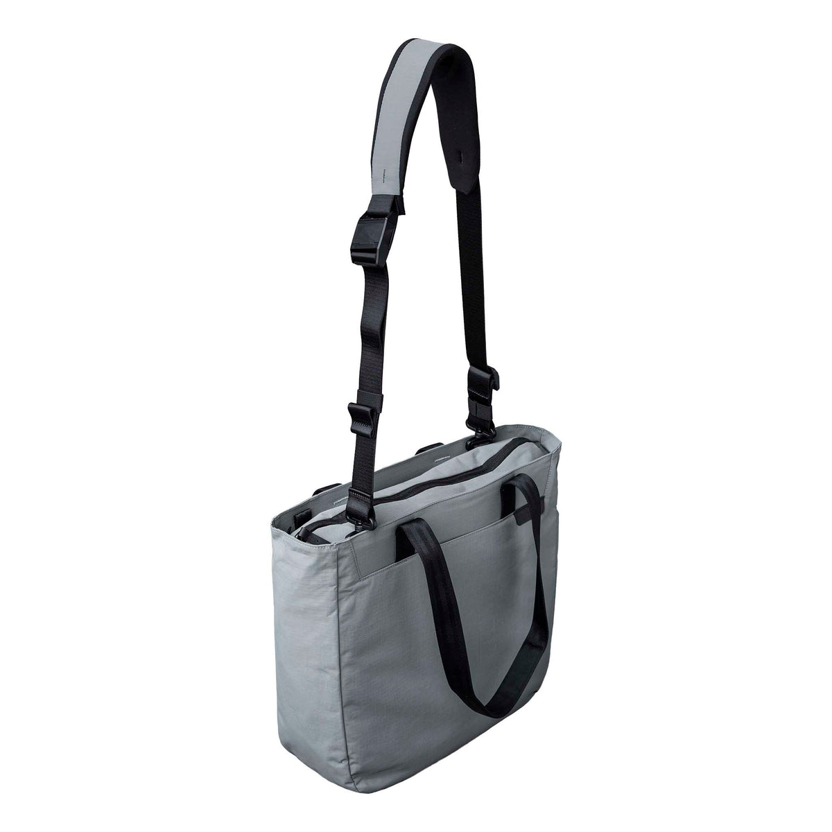 Metro Tote Alpaka AA010500218 Tote Bags One Size / Grey | Axoflux 210D