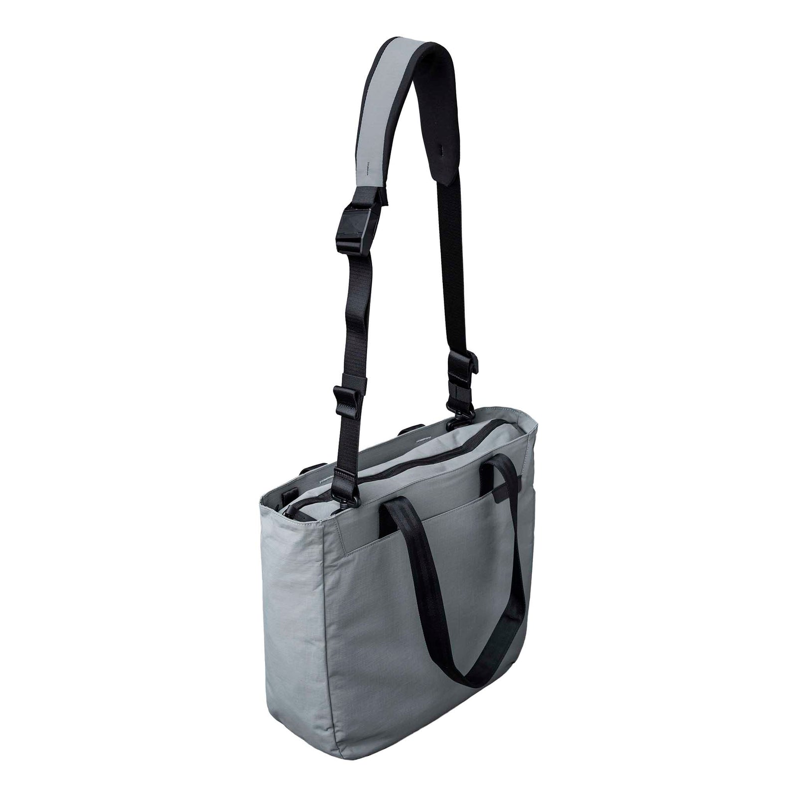 Metro Tote Alpaka AA010500218 Tote Bags One Size / Grey | Axoflux 210D