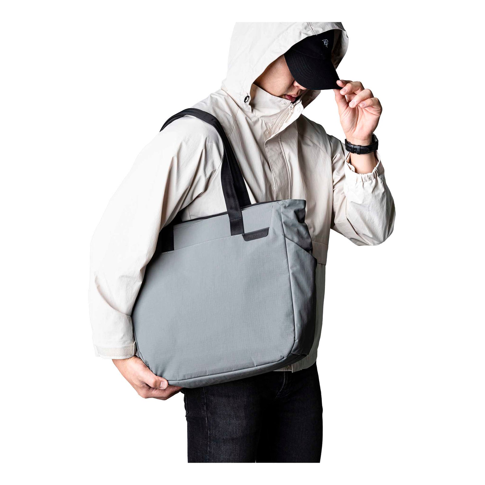Metro Tote Alpaka AA010500218 Tote Bags One Size / Grey | Axoflux 210D