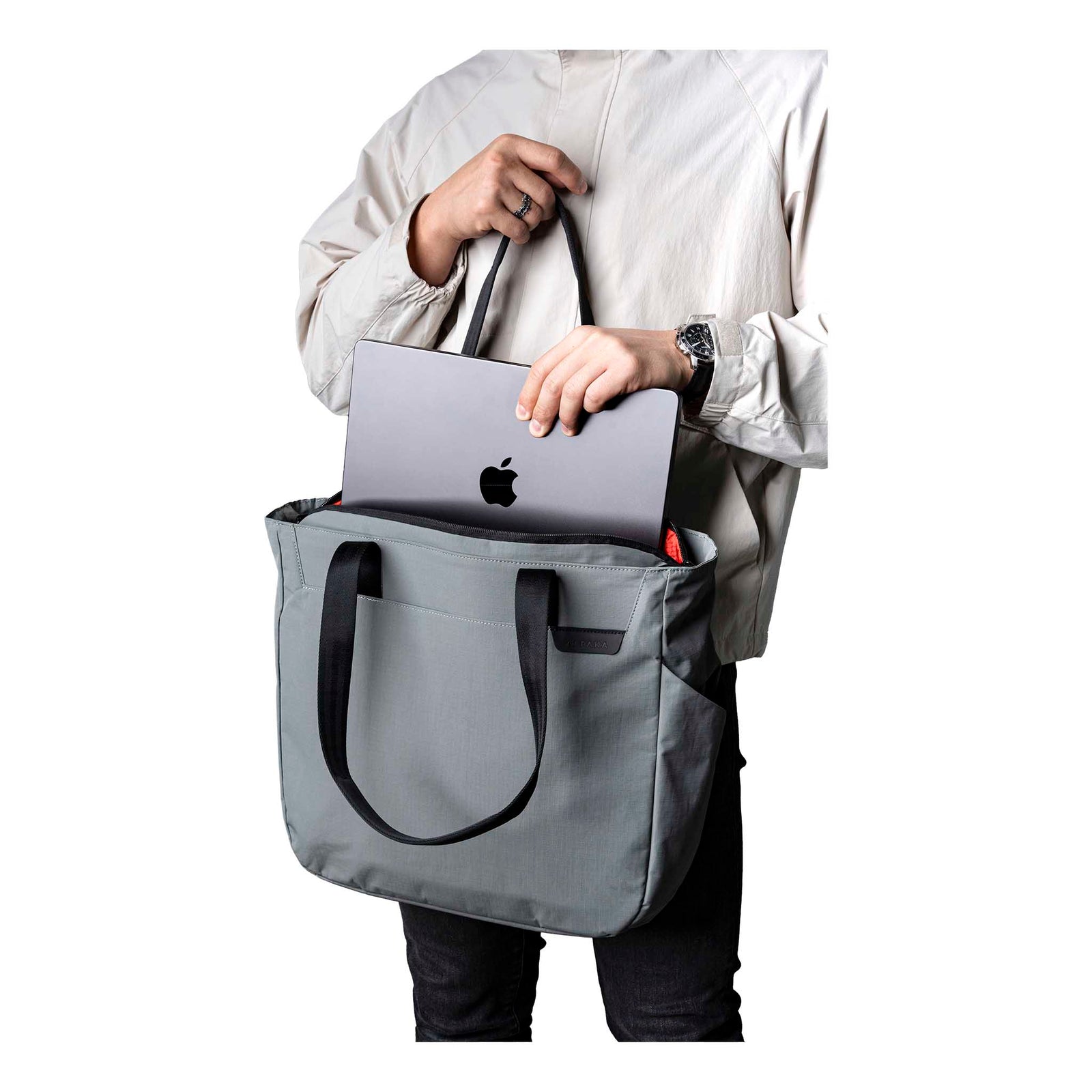Metro Tote Alpaka AA010500218 Tote Bags One Size / Grey | Axoflux 210D