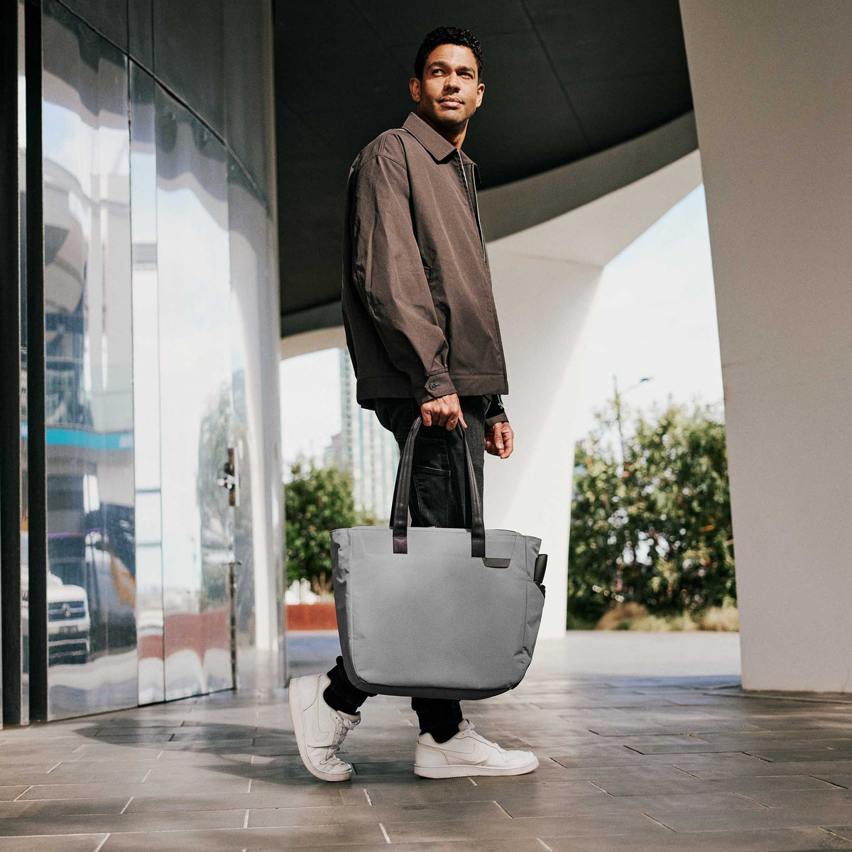 Metro Tote Alpaka AA010500218 Tote Bags One Size / Grey | Axoflux 210D