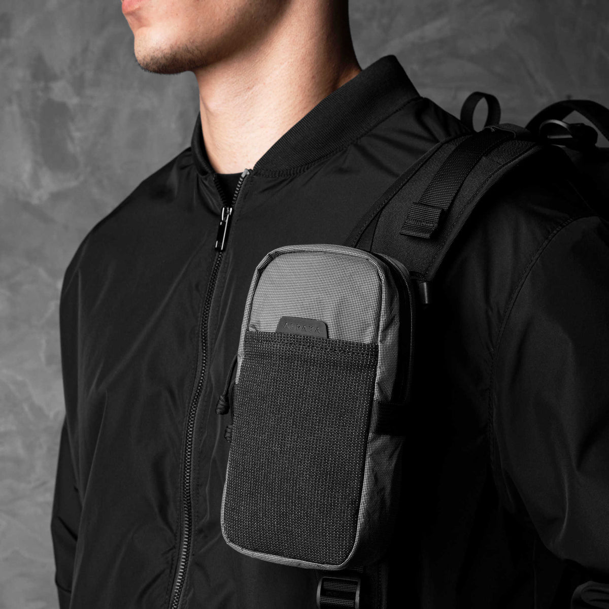 Modular Shoulder Pocket Max Alpaka AD010930230 Phone Pockets Max / Grey Ultradyne 100D