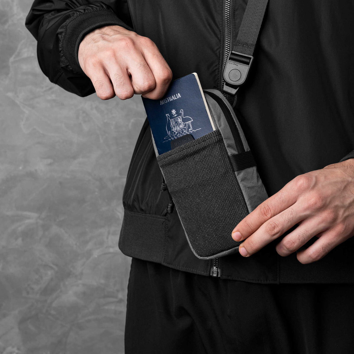 Modular Shoulder Pocket Max Alpaka AD010930230 Phone Pockets Max / Grey Ultradyne 100D