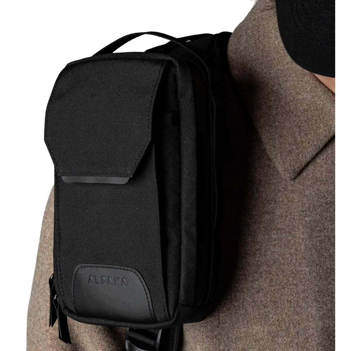 Modular Sling V2 Alpaka AD010740122 Sling Bags One Size / Black | Axogrid 300D