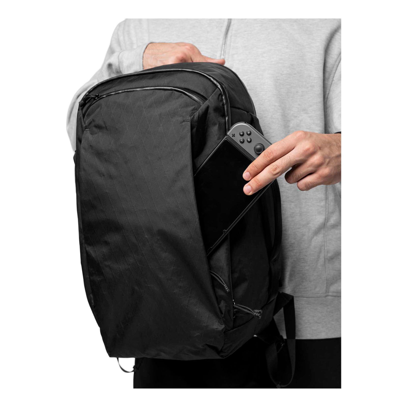 Traverse Backpack 30L Alpaka AA010860107 Backpacks 30L / Black X-Pac X42