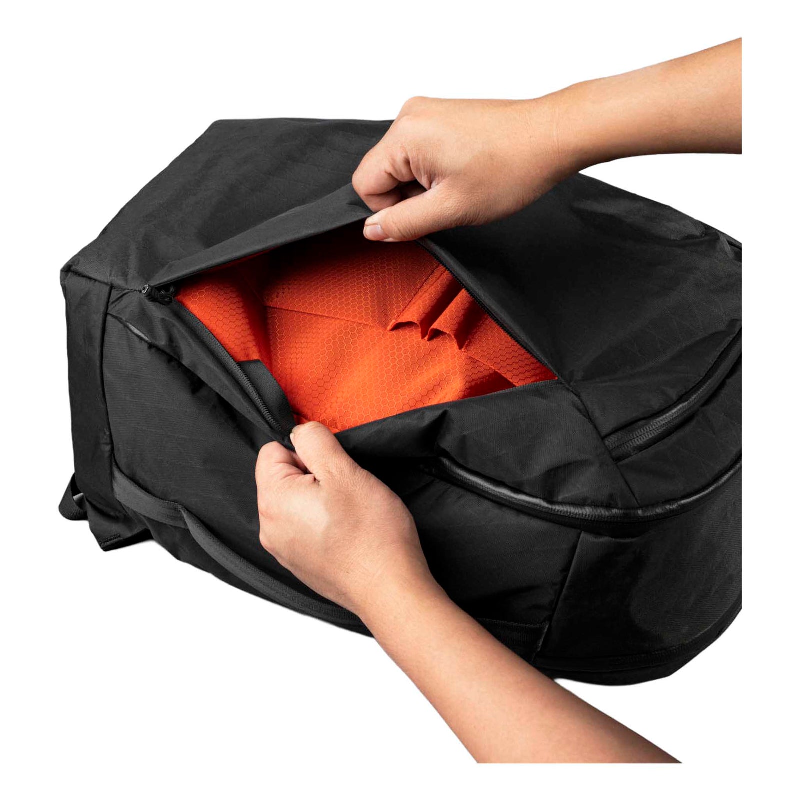 Traverse Backpack 30L Alpaka AA010860107 Backpacks 30L / Black X-Pac X42