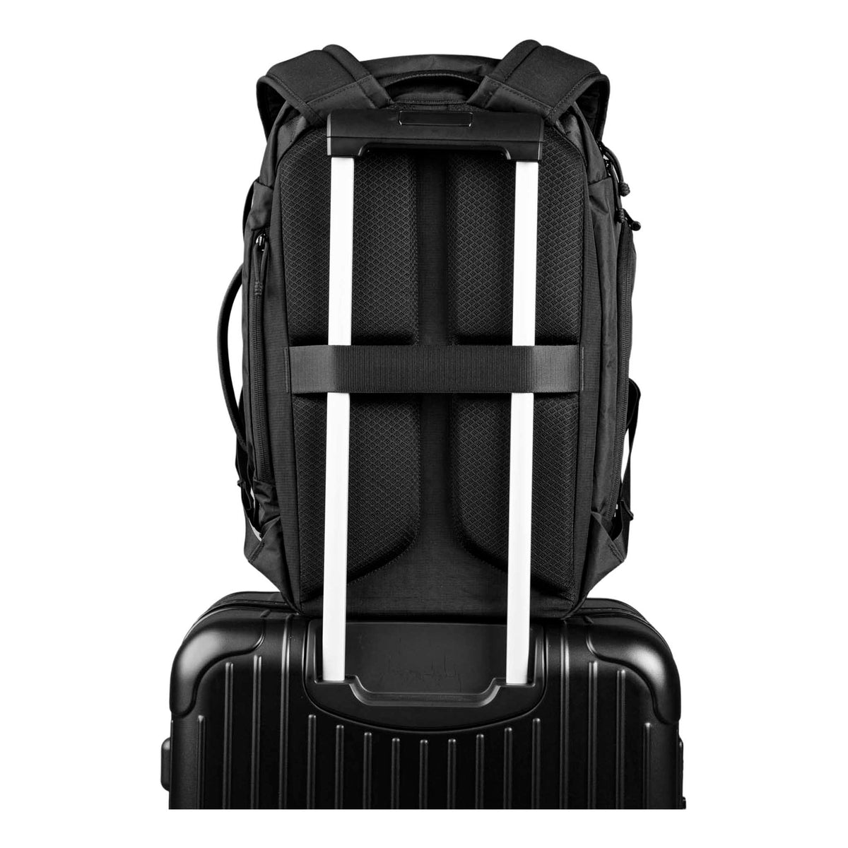 Traverse Backpack 30L Alpaka AA010860107 Backpacks 30L / Black X-Pac X42