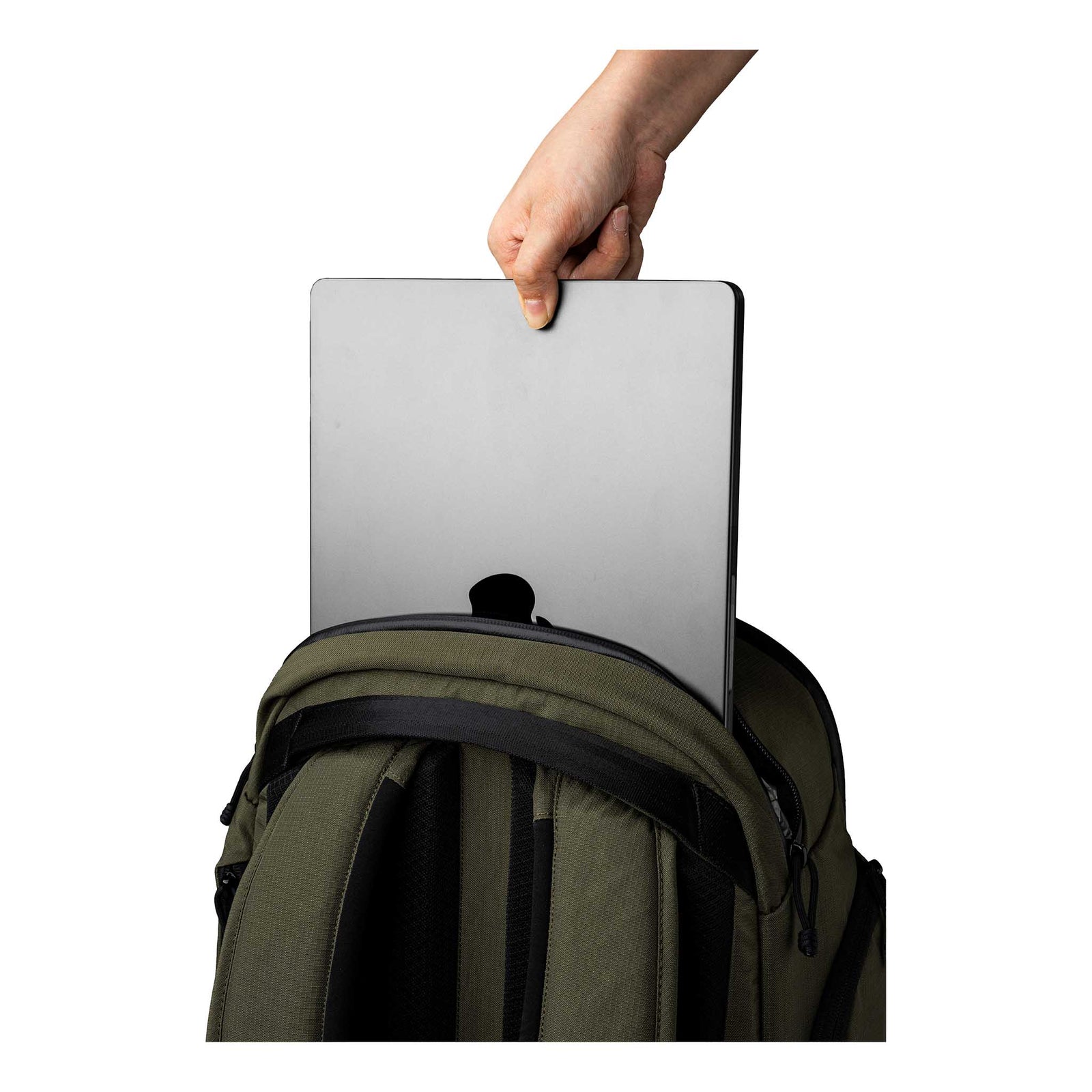 Traverse Backpack 30L Alpaka AA010860524 Backpacks 30L / Green | Axoflux 400D