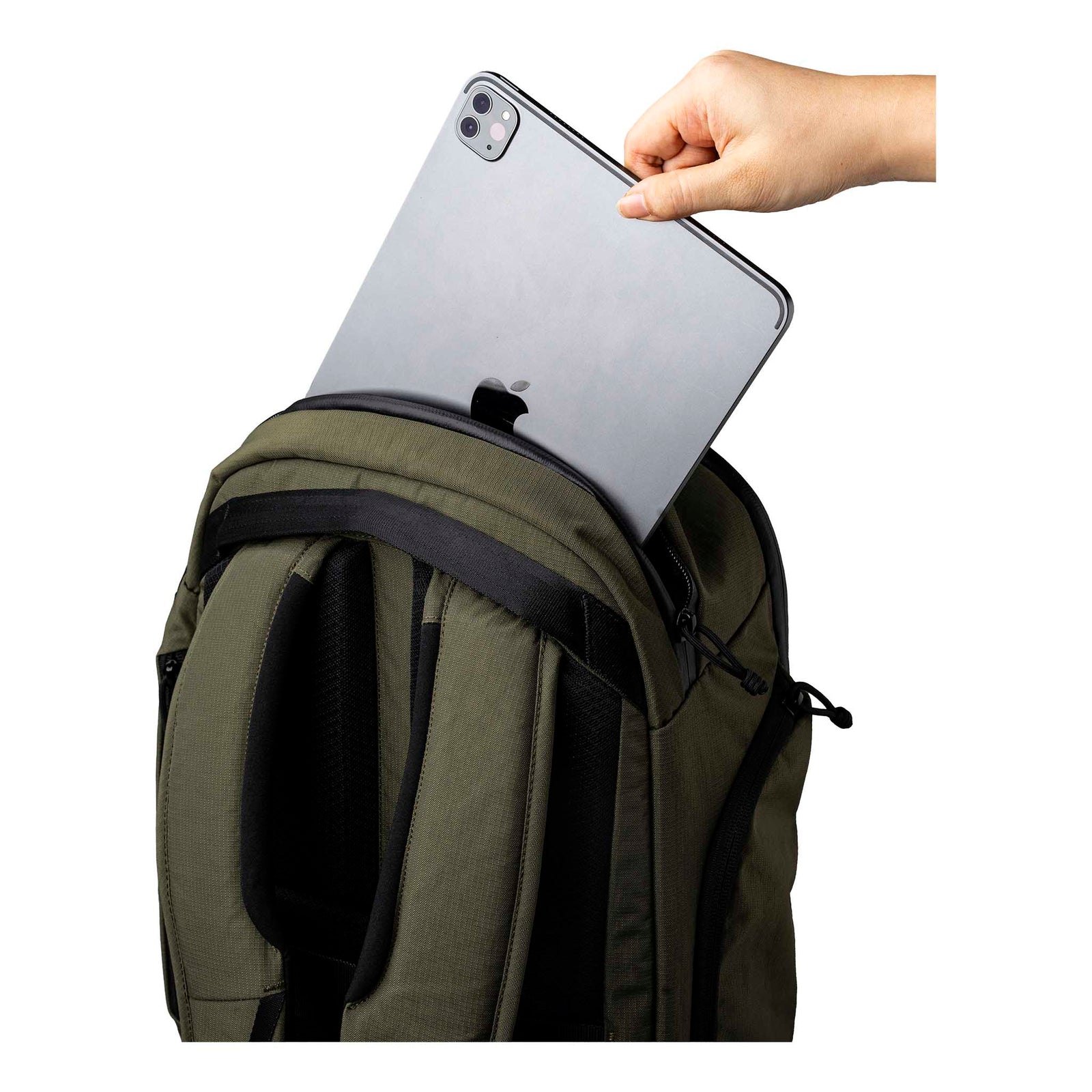 Traverse Backpack 30L Alpaka AA010860524 Backpacks 30L / Green | Axoflux 400D