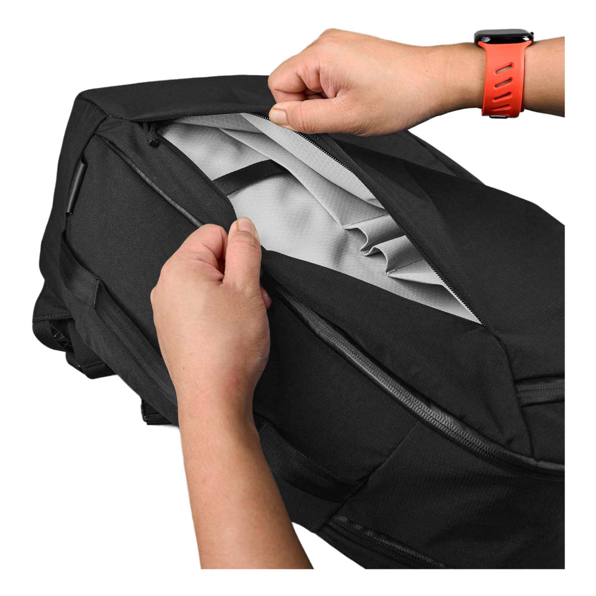Traverse Backpack 38L Alpaka AA010900124 Backpacks 38L / Black Axoflux 400D Ripstop Nylon