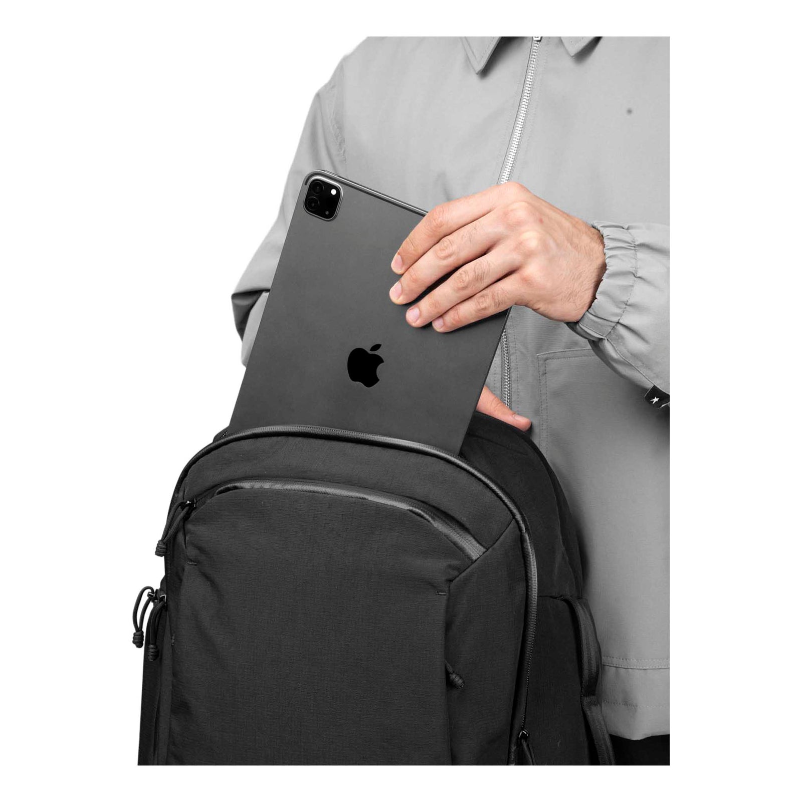 Traverse Backpack 38L Alpaka AA010900124 Backpacks 38L / Black Axoflux 400D Ripstop Nylon