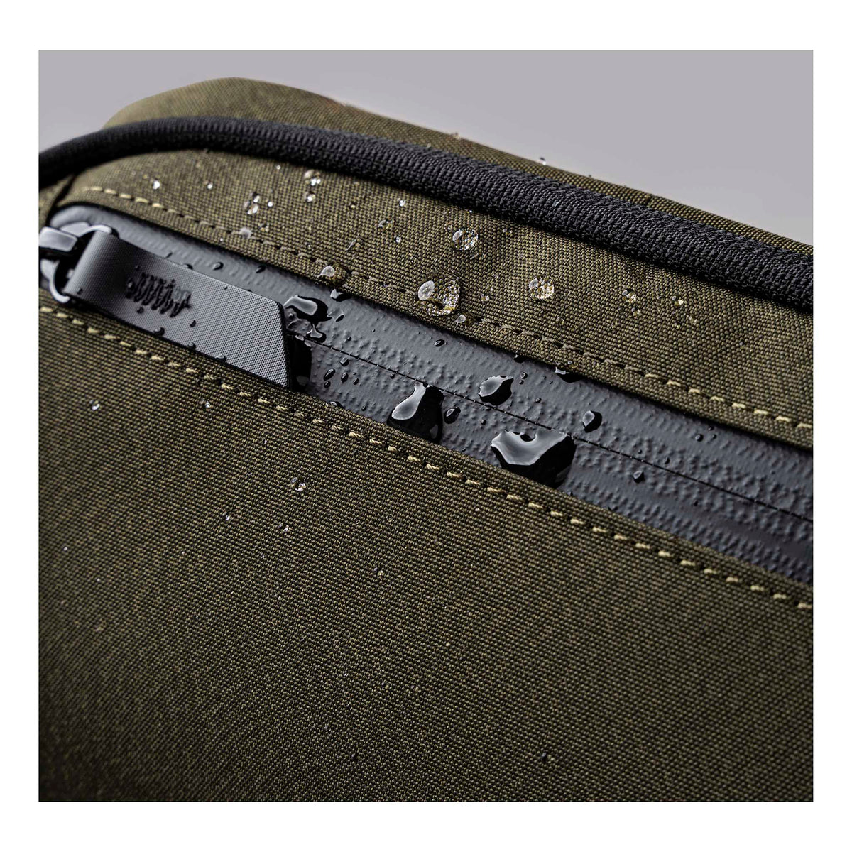 Vertex Pouch Mini Alpaka AD010730521 Tech Pouches 2L / Army Green | Axoflux 300D
