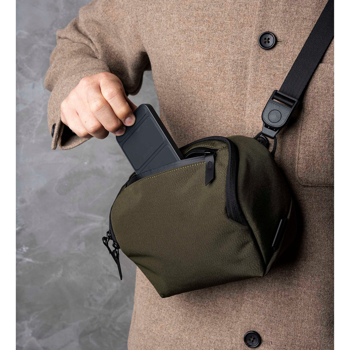 Vertex Pouch Mini Alpaka AD010730521 Tech Pouches 2L / Army Green | Axoflux 300D