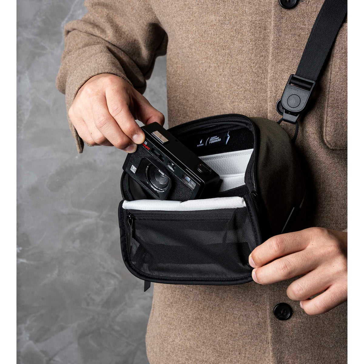 Vertex Pouch Mini Alpaka AD010730521 Tech Pouches 2L / Army Green | Axoflux 300D