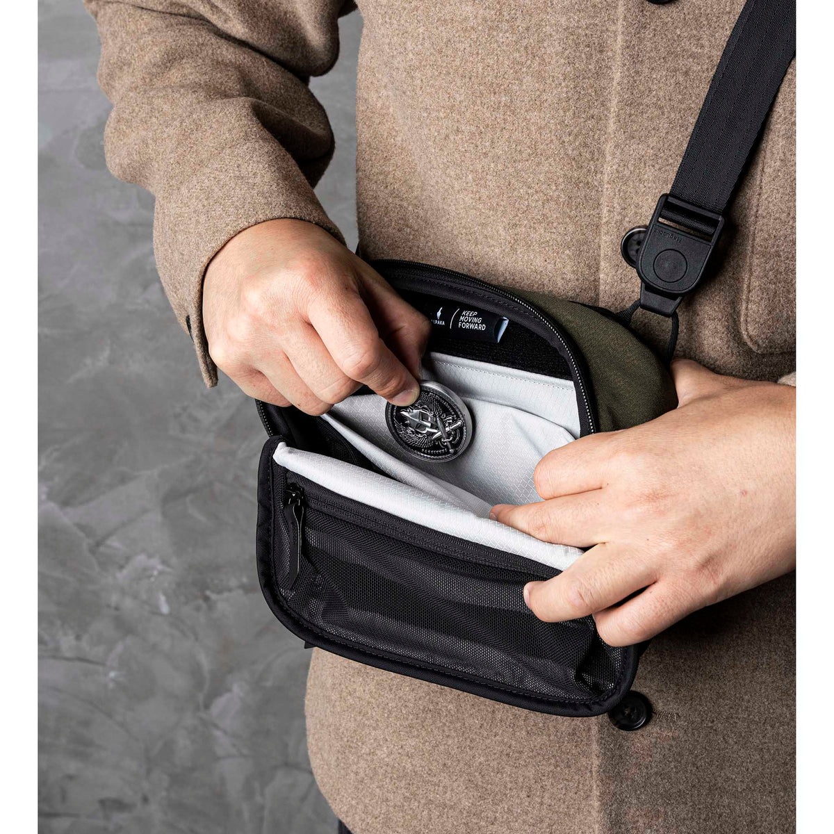 Vertex Pouch Mini Alpaka AD010730521 Tech Pouches 2L / Army Green | Axoflux 300D