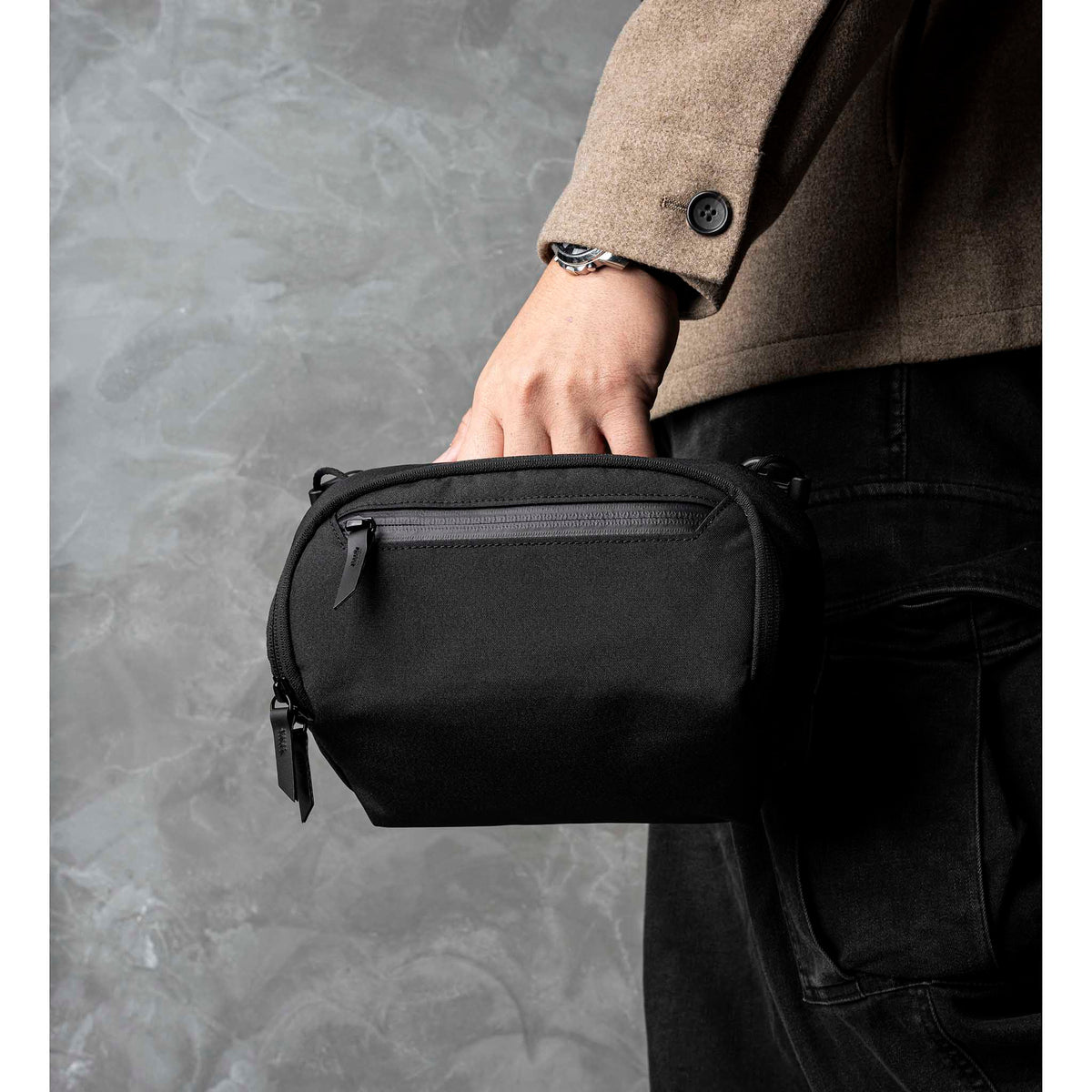 Vertex Pouch Mini Alpaka AD010730121 Tech Pouches 2L / Black | Axoflux 300D