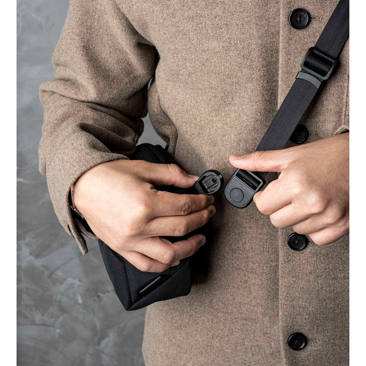 Vertex Pouch Mini Alpaka AD010730121 Tech Pouches 2L / Black | Axoflux 300D