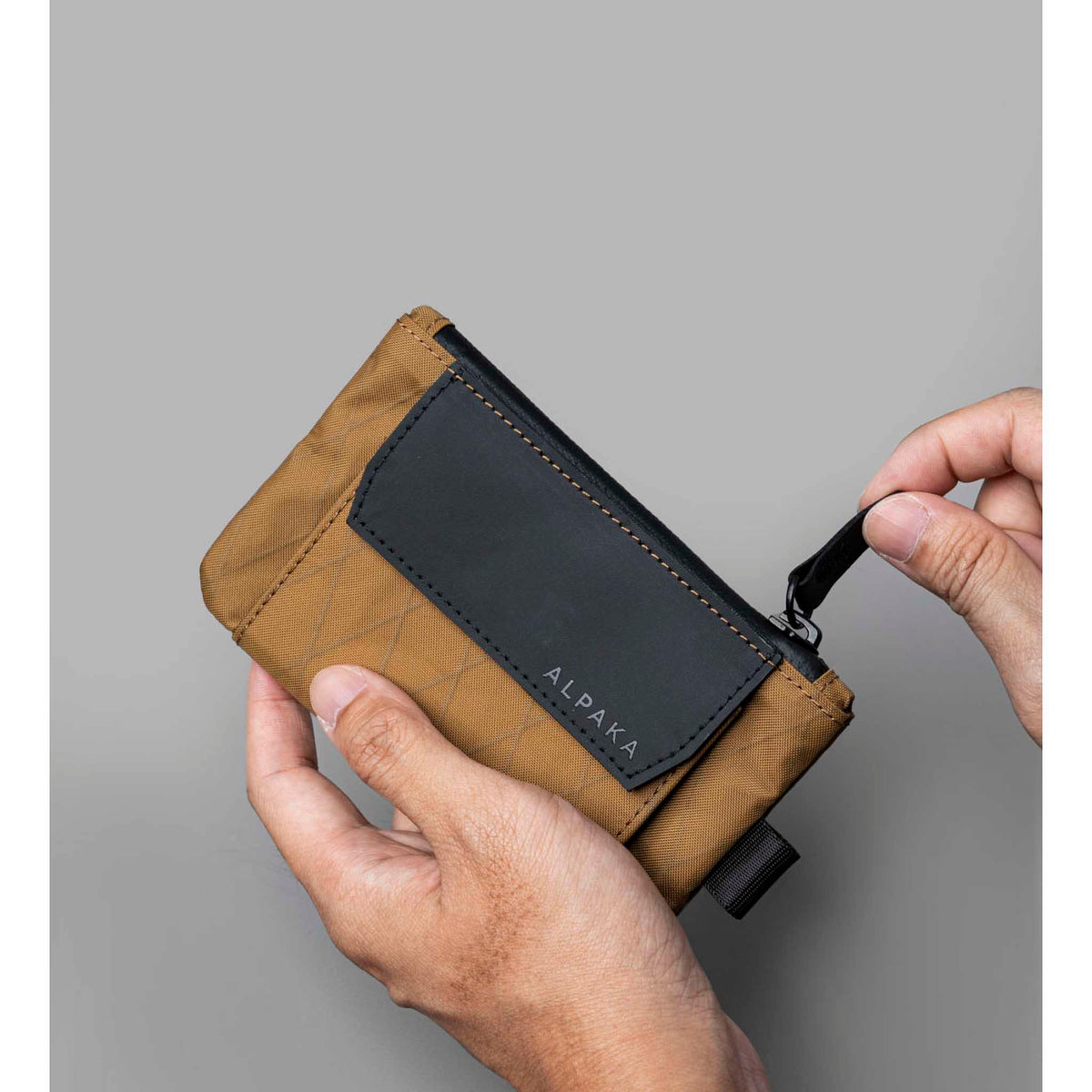 Zip Pouch Coin Alpaka AD010610803 Pouches One Size / Coyote Brown | X-Pac VX21
