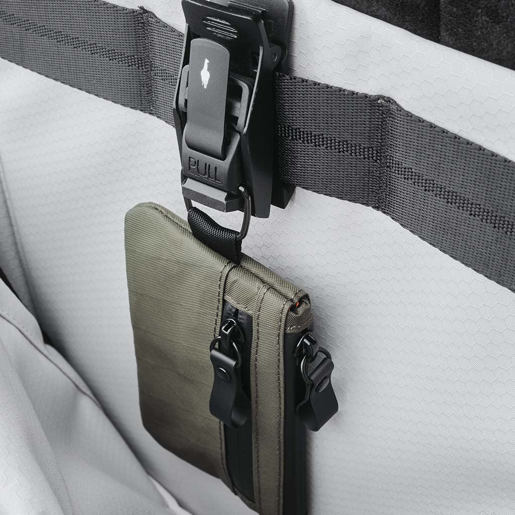 Zip Pouch Alpaka AD010080503 Pouches One Size / Dark Green | X-Pac VX21