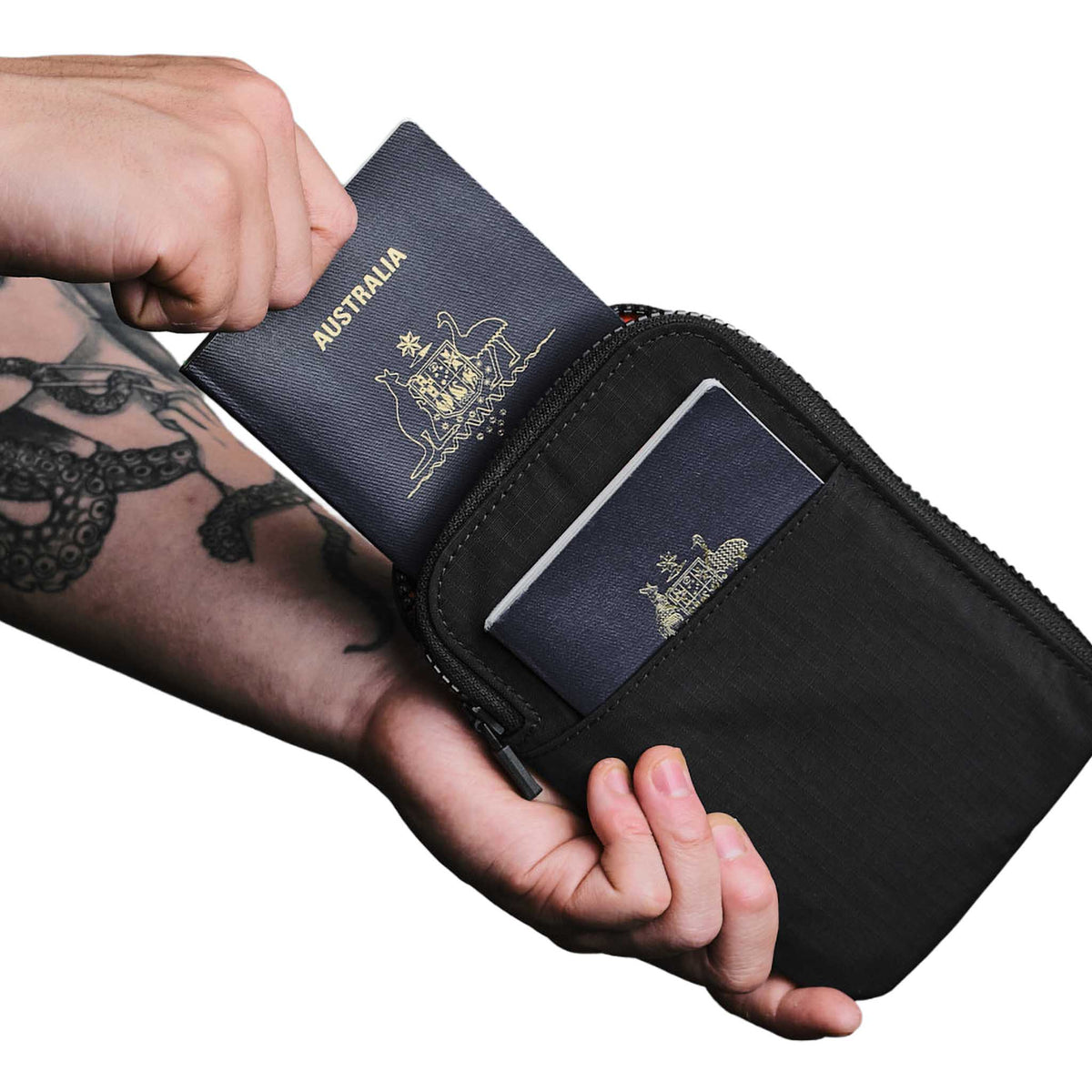 Zip Travel Wallet Alpaka AD010590118 Wallets One Size / Black | Axoflux 210D