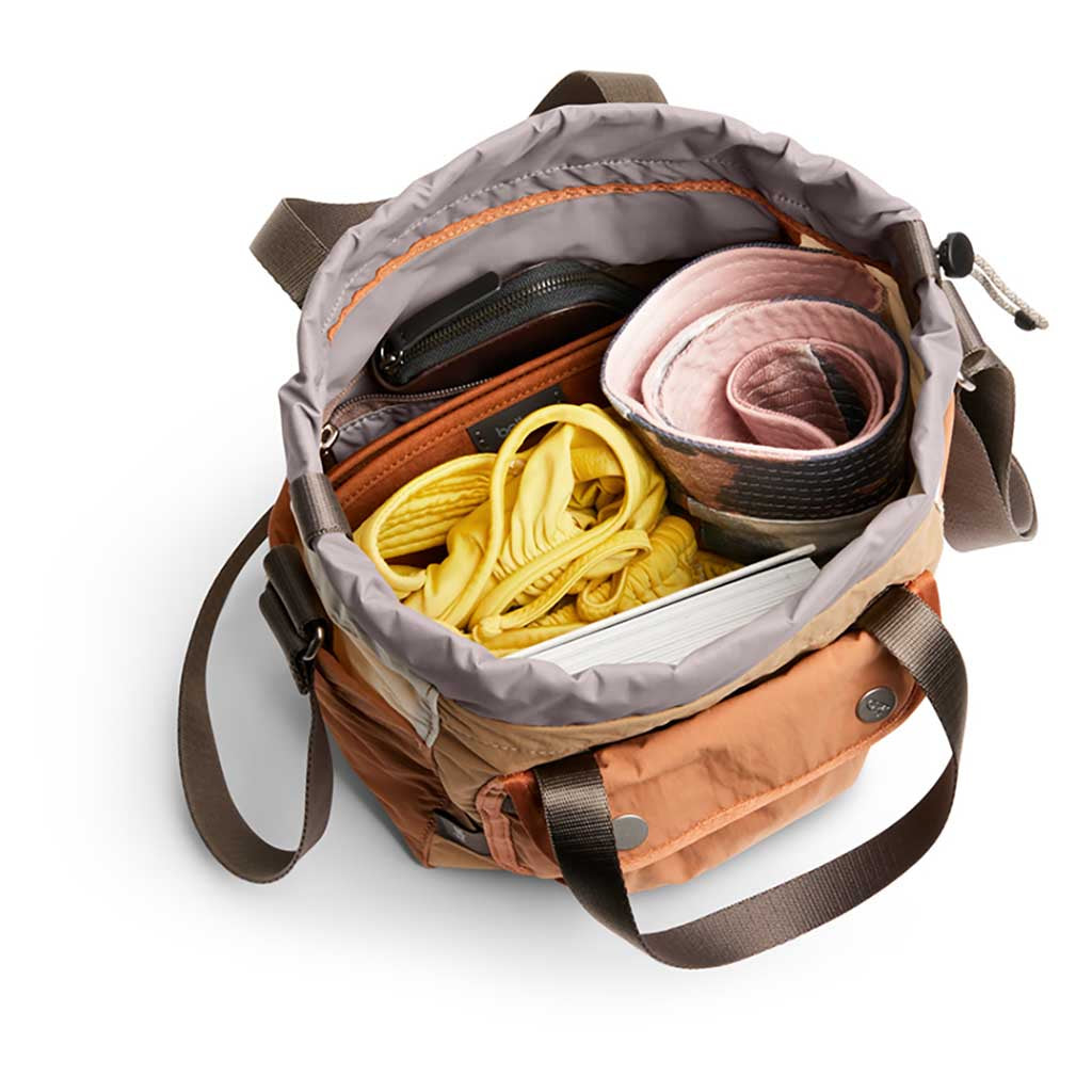Cinch Bucket Bag Bellroy BHTA-SDN-243 Tote Bags 9L / Sand Dune