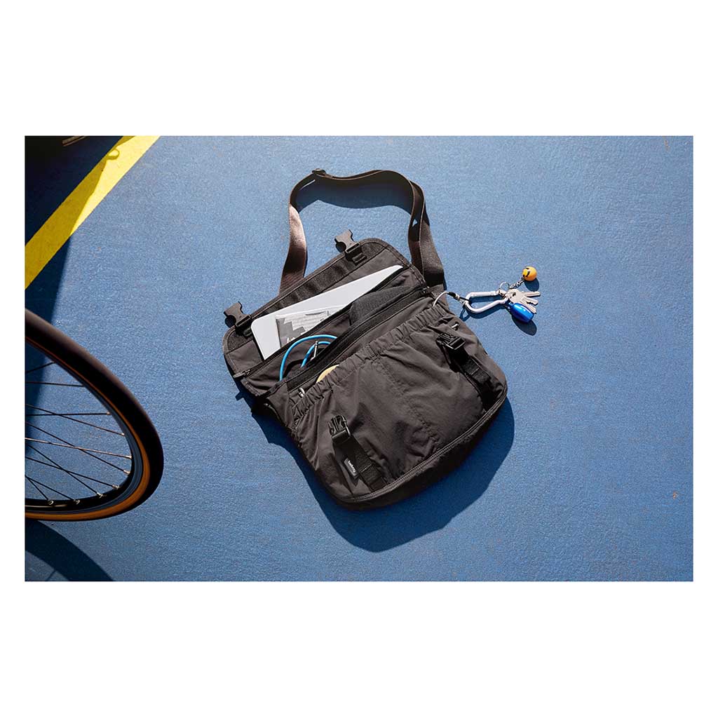 Cinch Messenger Bellroy BHMB-DNB-243 Messenger Bags 12L / Denim Blue