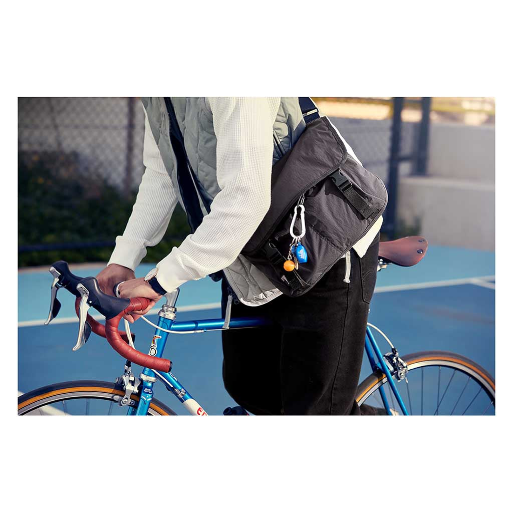 Cinch Messenger Bellroy BHMB-DNB-243 Messenger Bags 12L / Denim Blue