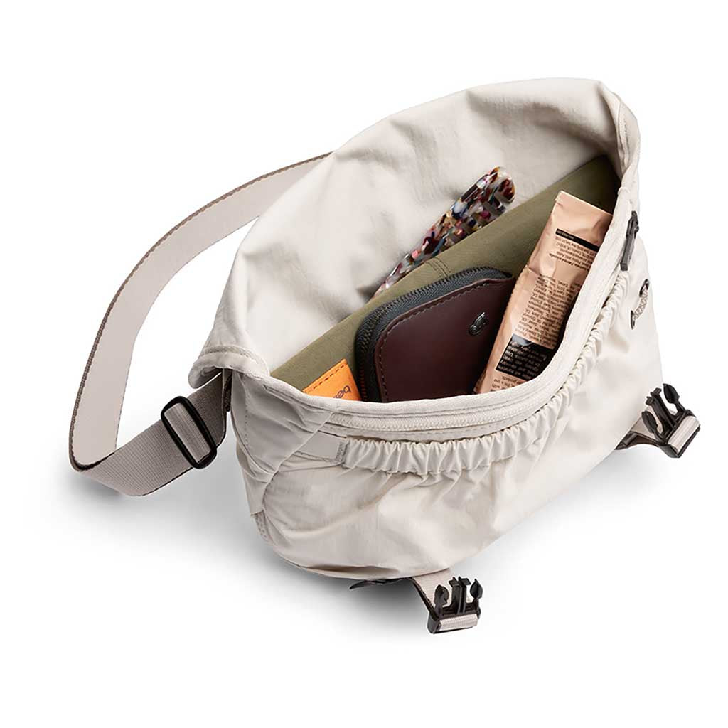 Cinch Mini Messenger Bellroy BHMA-OAT-243 Messenger Bags 6L / Oat