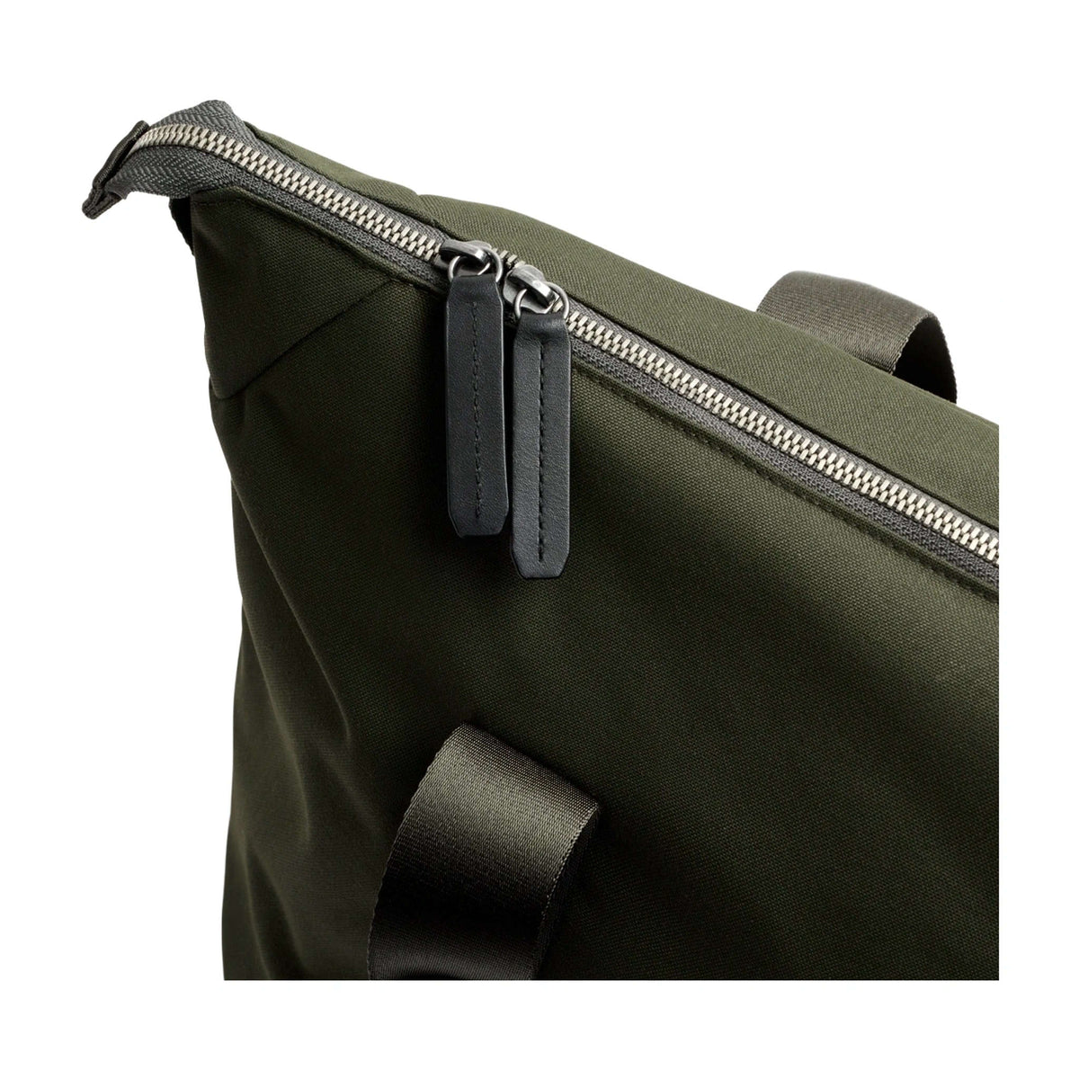 Classic Getaway Bag Bellroy BCGA-OLI-244 Tote Bags 28L / Olive