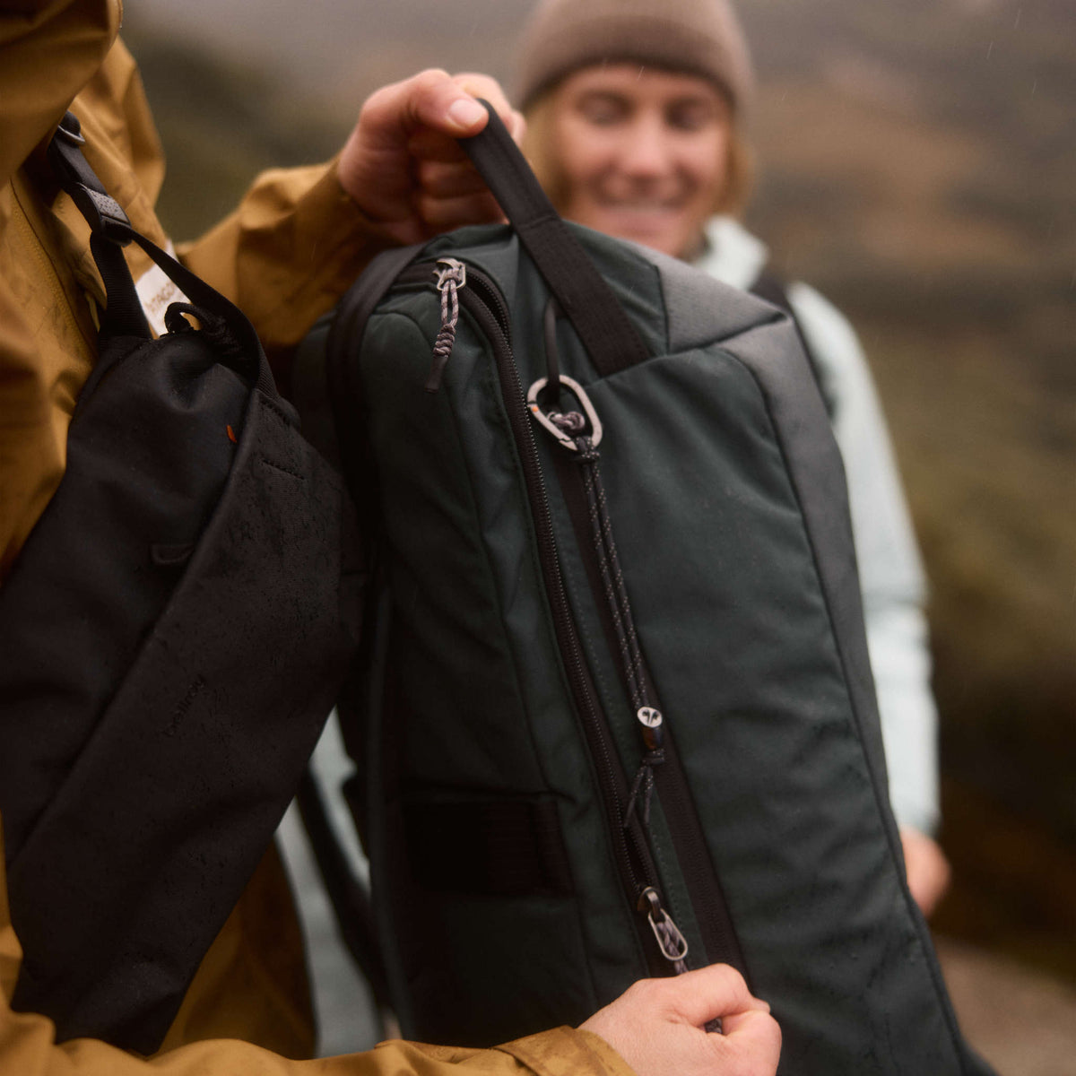 Venture Grab Pack Bellroy BVPA-SAF-246 Backpacks One Size / Safari