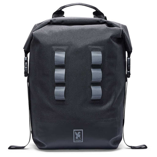 CHROME バッグ　VERSATILE BACKPACK 黒 13-20L CHROME バッグ VERSATILE BACKPACK 黒 13-20L CHROME バッグ