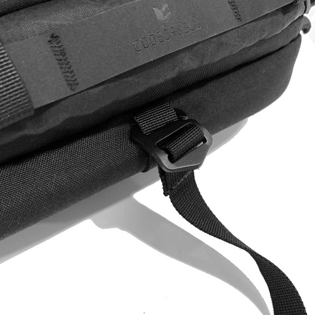 X-POD II Sling Pack CODE OF BELL COFB-XPD2-ARD Sling Bags 7L / Arid