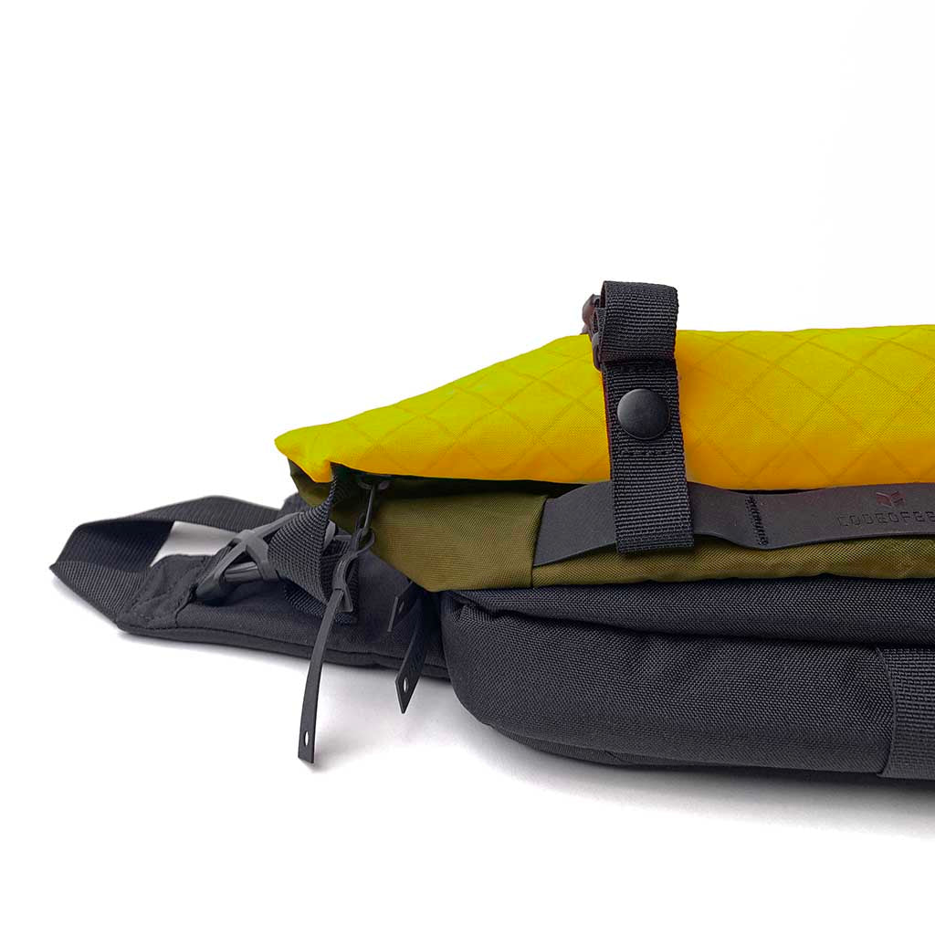 X-POD II Sling Pack CODE OF BELL COFB-XPD2-RAI Sling Bags 7L / Raijin