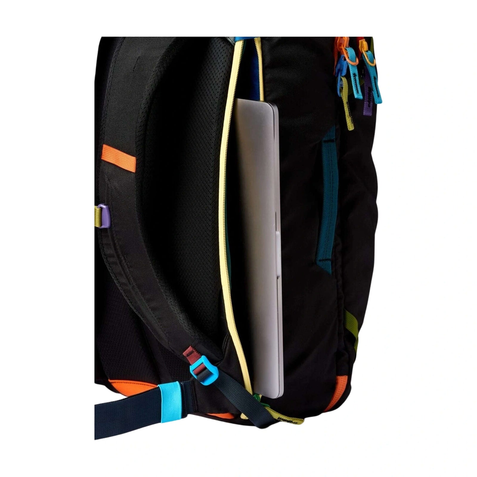 Allpa 28L Travel Pack | Del Día Cotopaxi A28-F25-DDD Backpacks 28L / Del Dia Dark