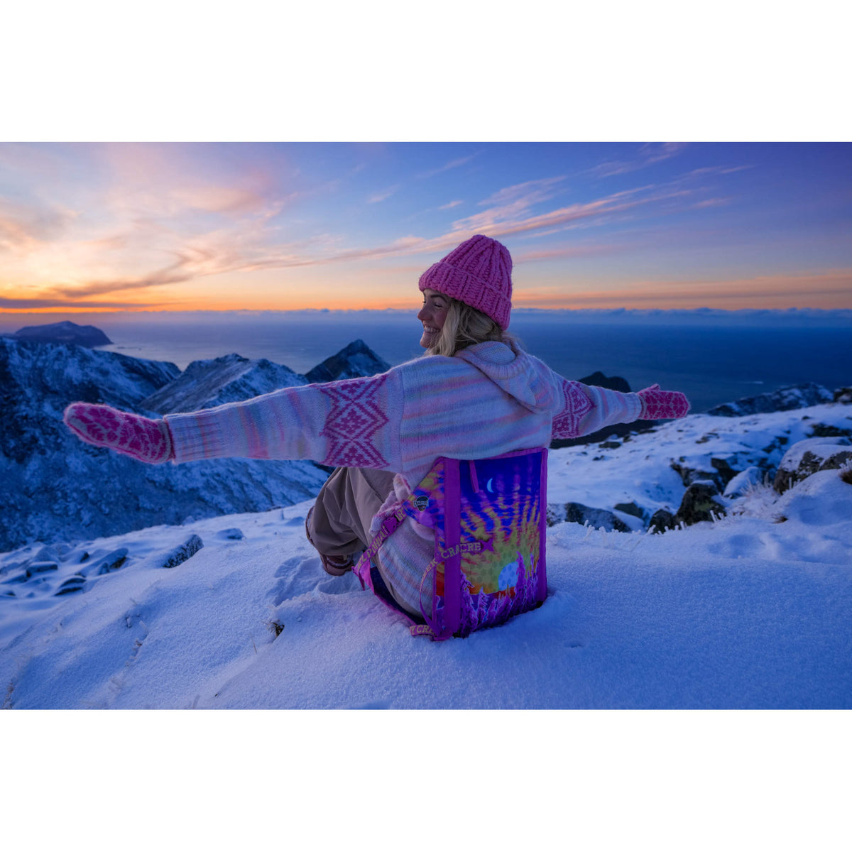 Hex 2.0 Original Chair | Rachel Pohl Limited Edition Crazy Creek 1024-RPSG Chairs One Size / Snow Ghosts