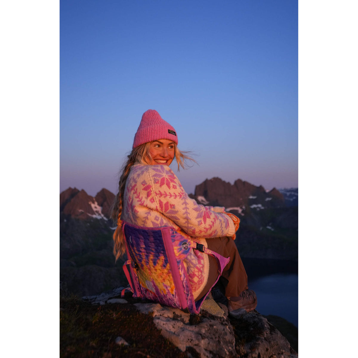 Hex 2.0 Original Chair | Rachel Pohl Limited Edition Crazy Creek 1024-RPSG Chairs One Size / Snow Ghosts