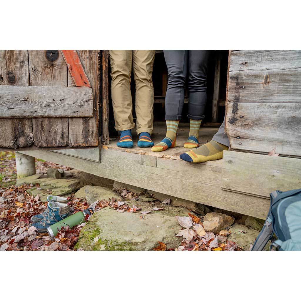 Fastpack Micro Crew Lightweight | Cushion | Men's Darn Tough Men's Socks