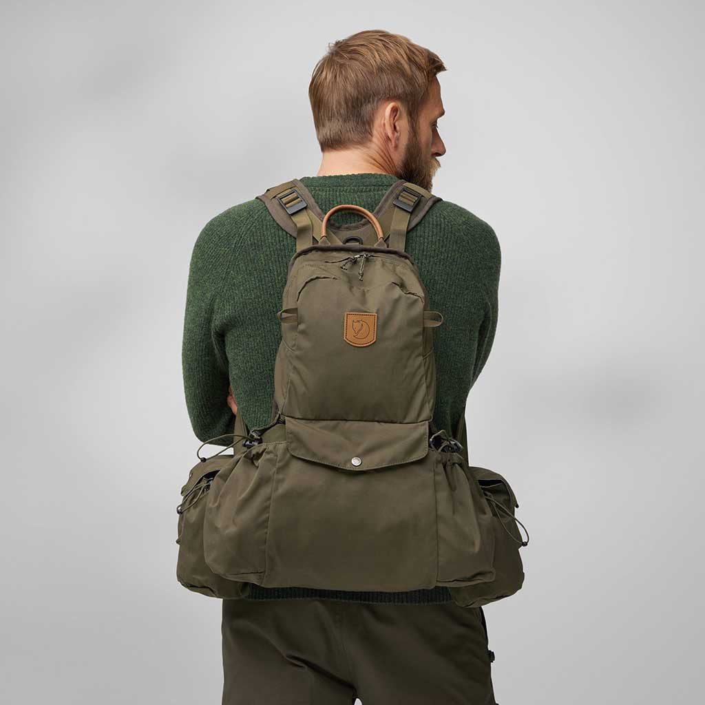 Lappland Vest Pack Fjällräven F23200279-633 Beanies One Size / Dark Olive