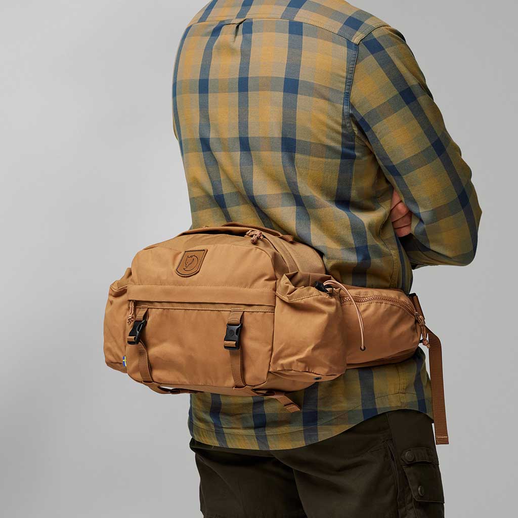 Singi Hip Pack 10 Fjällräven F23200246-633 Bumbags 10L / Dark Olive