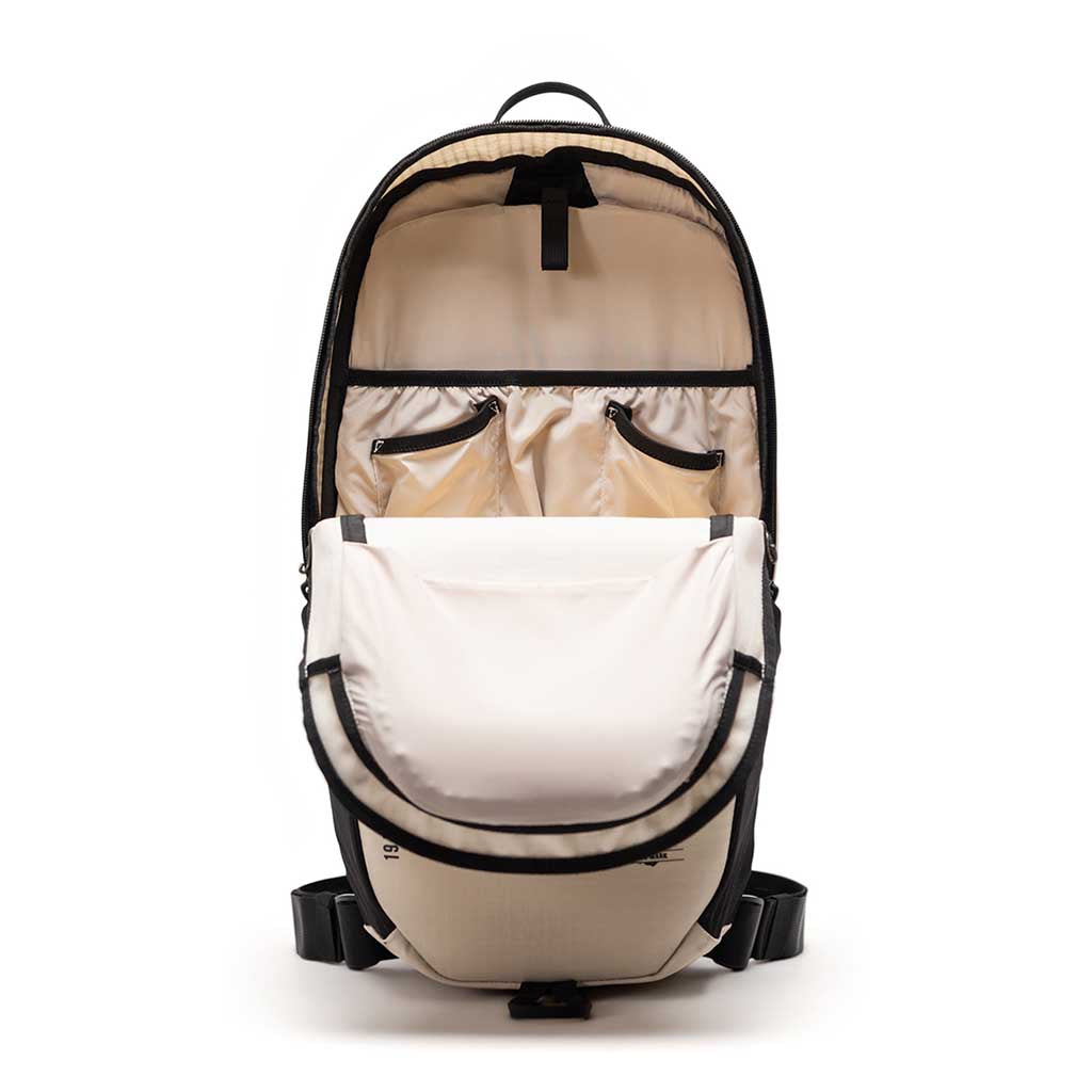All Season Backpack 17L Herschel Supply Co. 11501-07076-OS Backpacks 17L / Moonbeam/Black