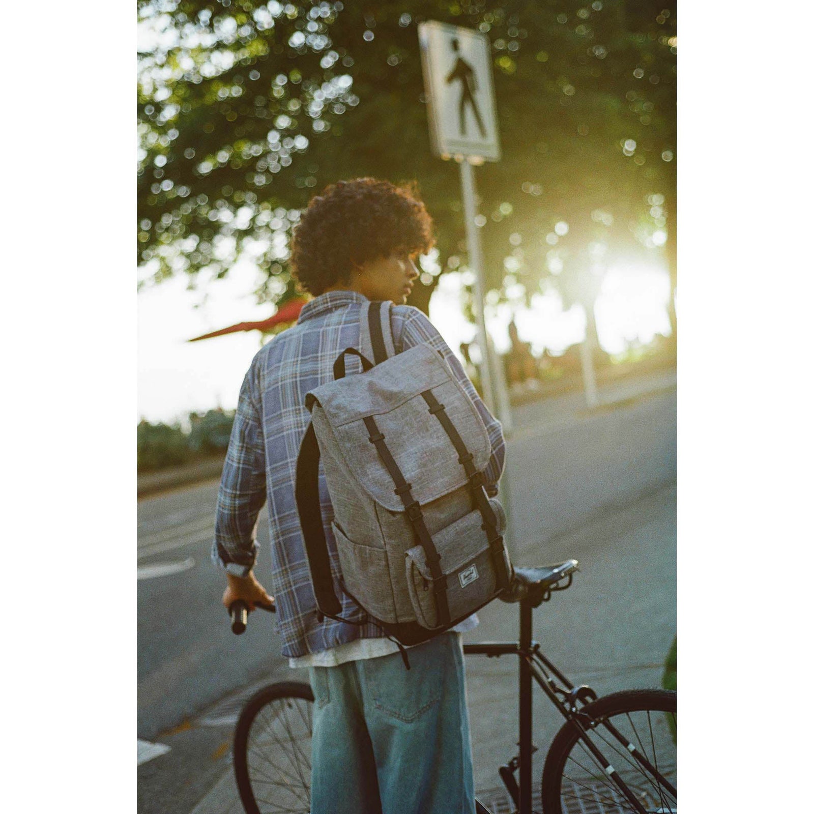 Herschel Little America Backpack Herschel Supply Co. 11390-00919-OS Backpacks 30L / Raven Crosshatch