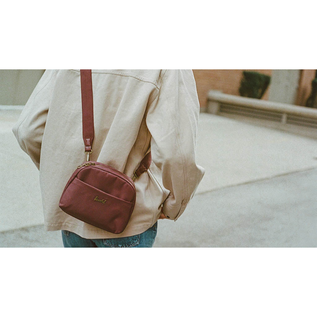 Yara Shoulder Bag Herschel Supply Co. 11494-07041-OS Crossbody Bags 9L / Bitter Chocolate