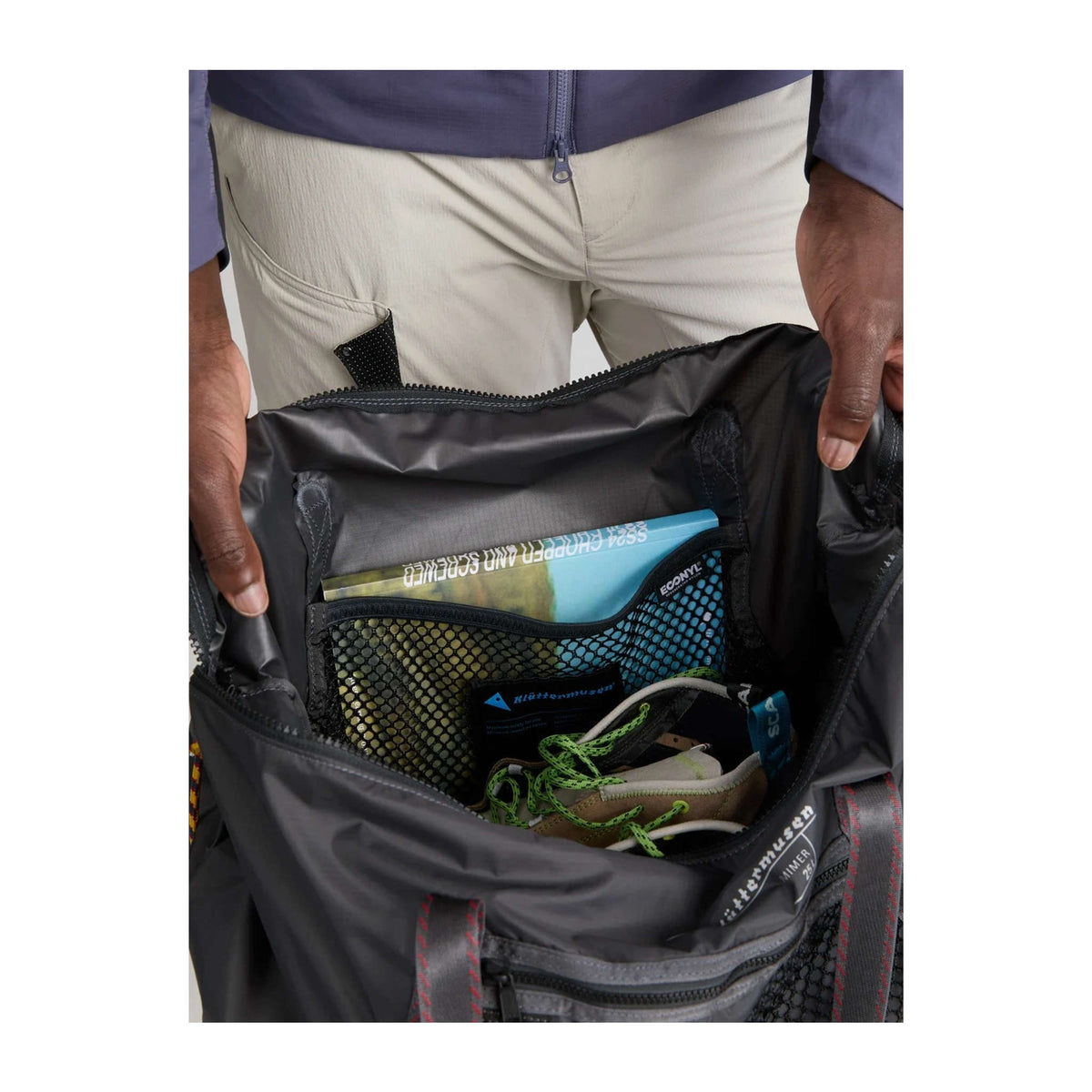 Mimer Dufflebag 25L Klättermusen 10458-279-OZ Duffle Bags 25L / Cloud Berry