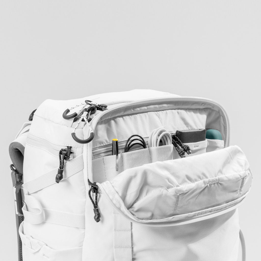 GlobeRider45 Travel Backpack Matador MATGR45001W Backpacks 45L / Arctic White