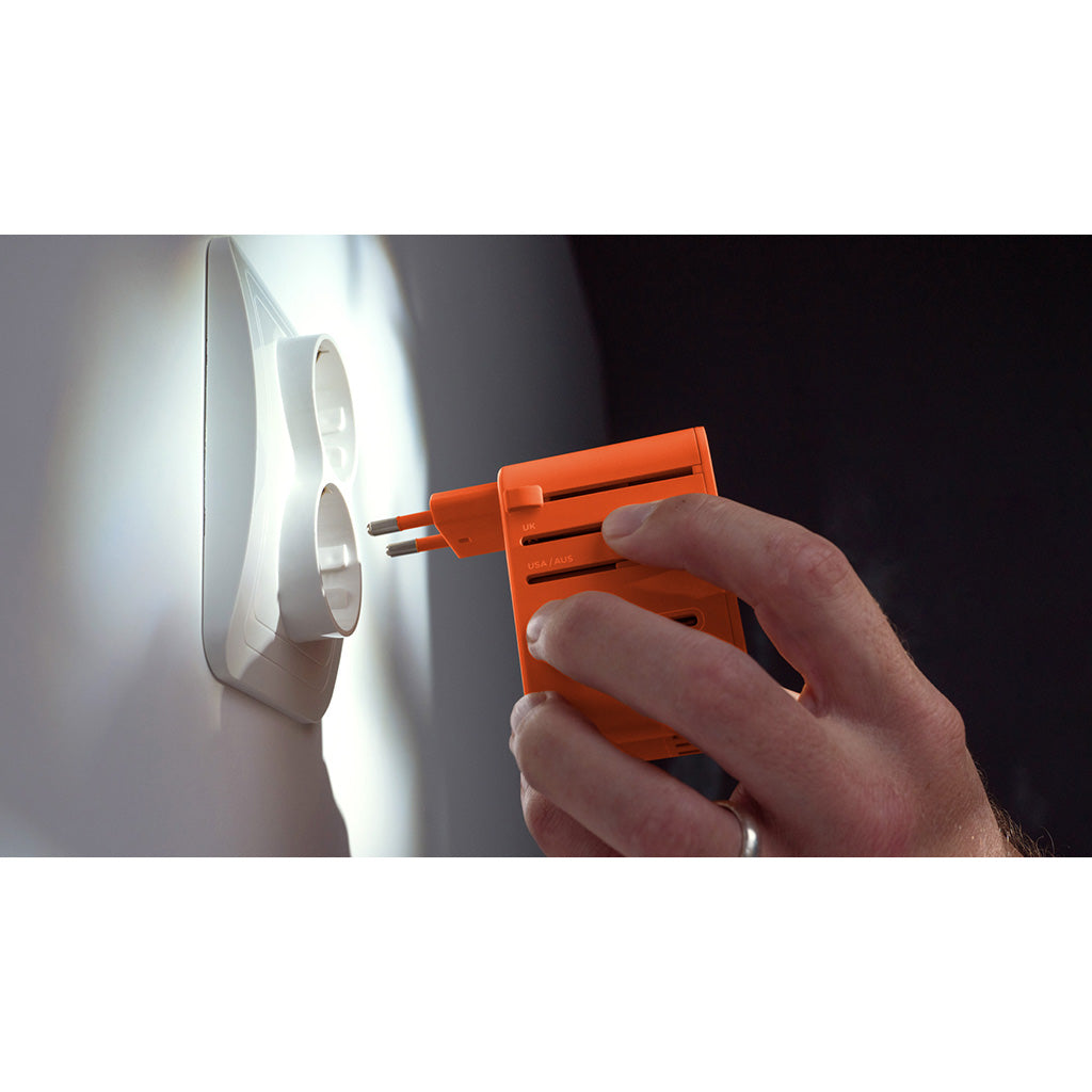 Matador Global Travel Adapter Matador MATJY307001O Power Banks One Size / Orange