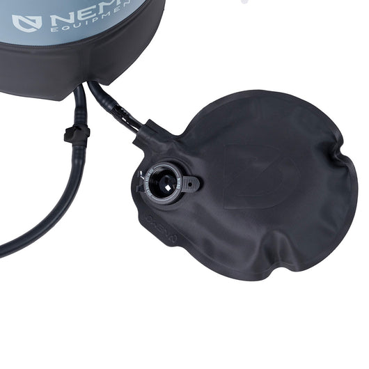 Douche Nemo Helio Pressure Shower noire et bleue - www