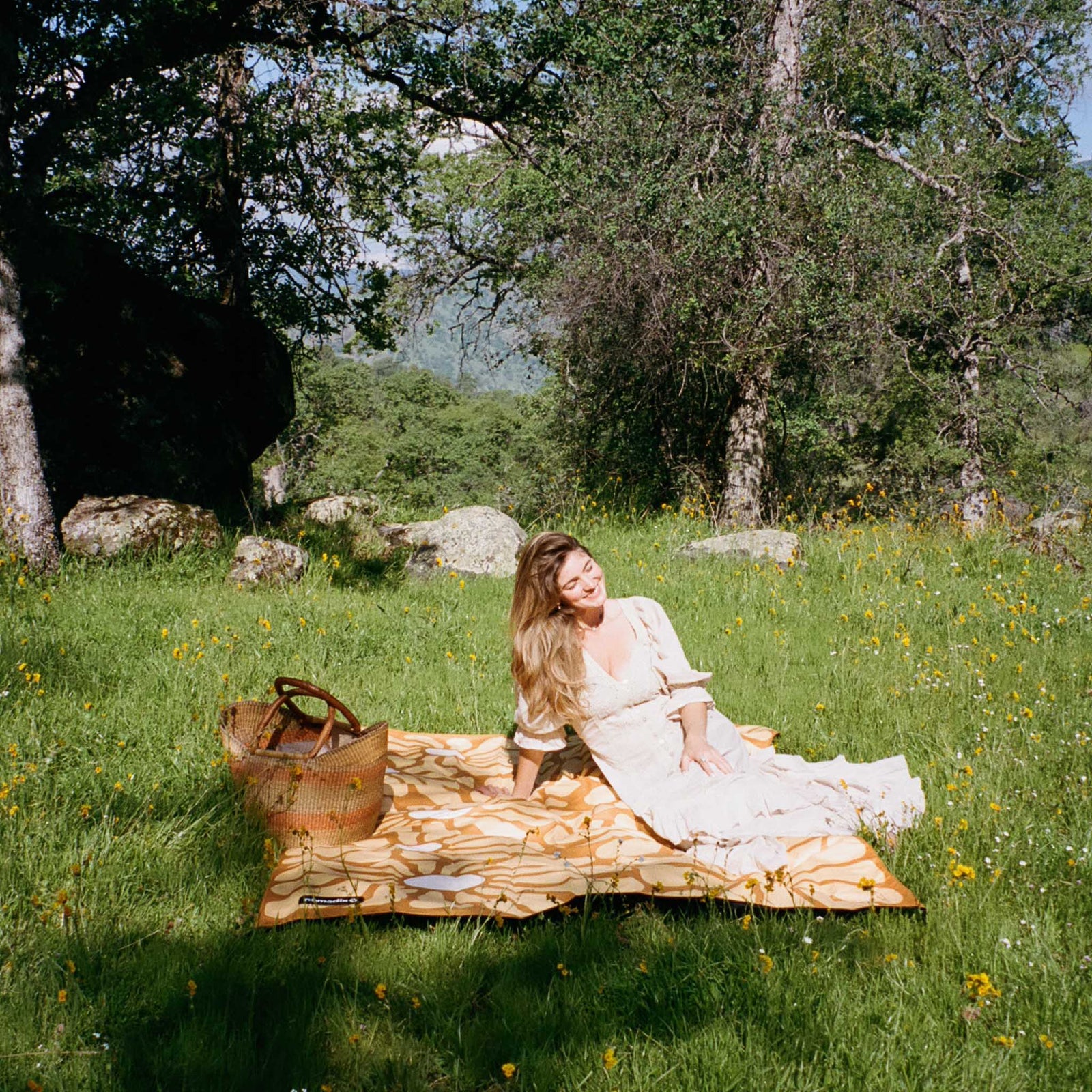 Festival Blanket Nomadix FT-LADA-101 Blankets One Size / Lazy Daisy Gold