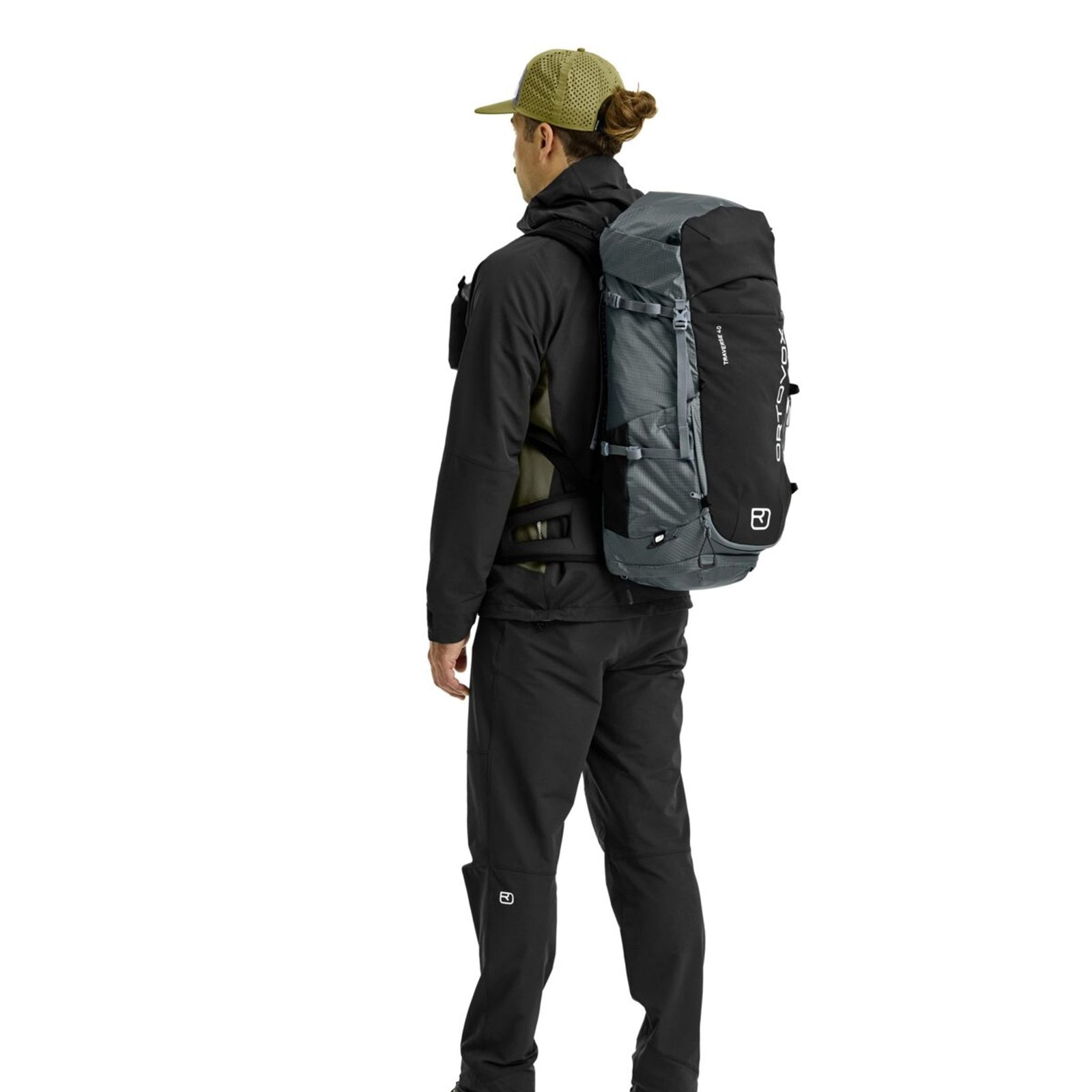Traverse 40 Ortovox 2627ORTRAVERSE40DARKAR Backpacks 40L / Dark Arctic Grey