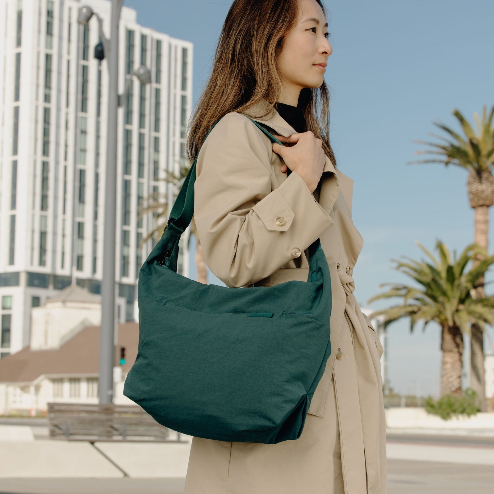 City Crescent 12L Peak Design BCCT-12-CP-1 Crossbody Bags 12L / Cypress
